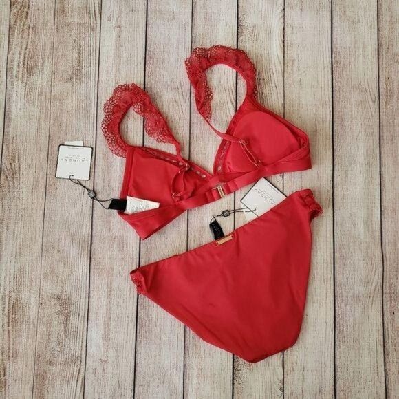 LAUNDRY by Shelli Segal Ruffled Plunge Neck Bralette Top and Bottom Bikini Set - Picture 7 of 15